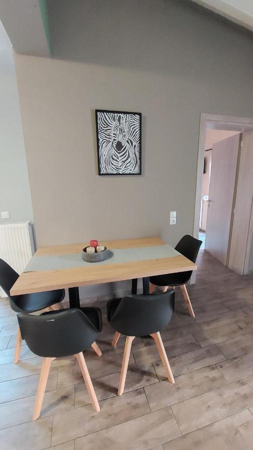 Ria'S Gardenview Apartment Ioannina Exterior photo