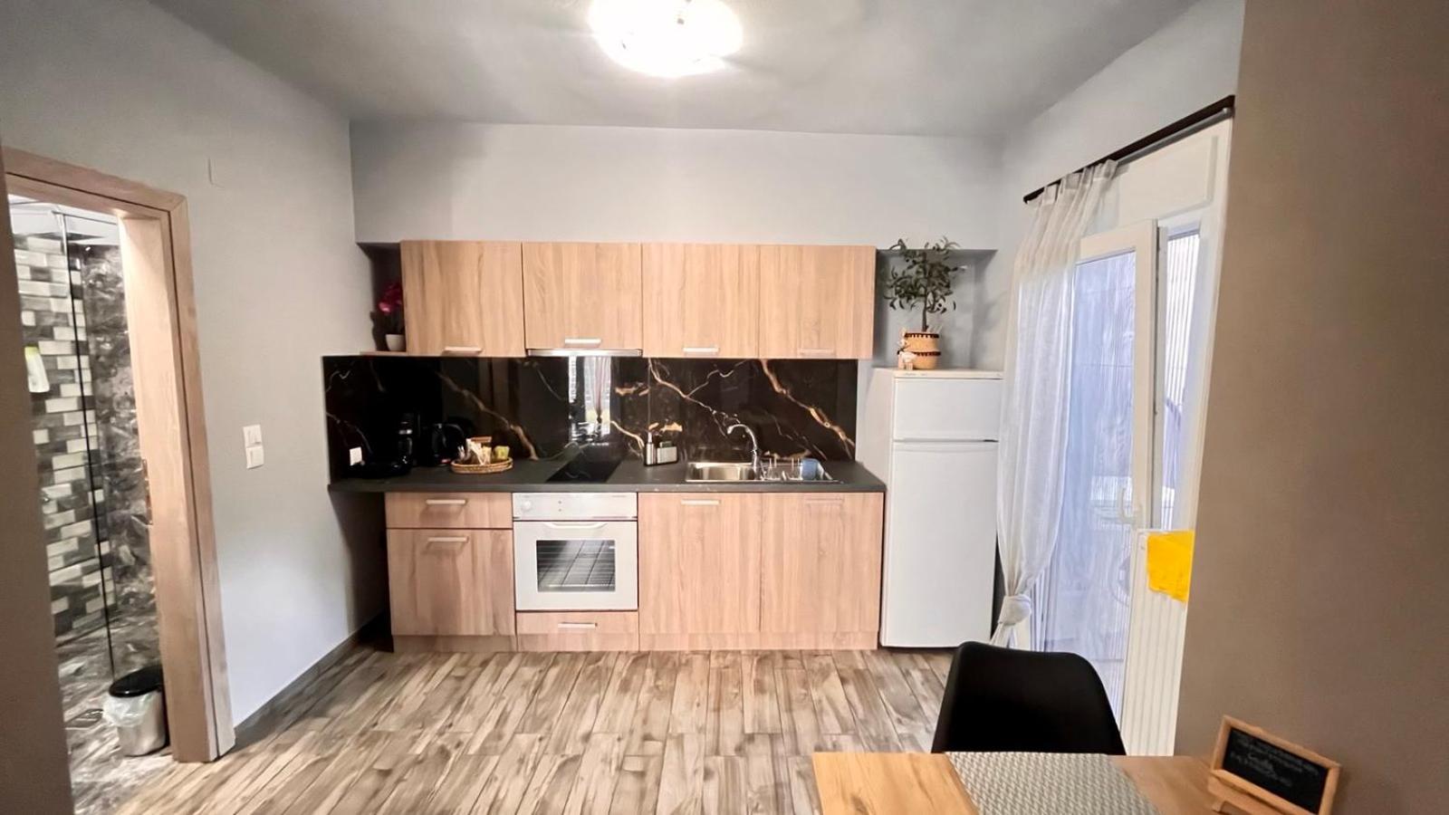 Ria'S Gardenview Apartment Ioannina Exterior photo